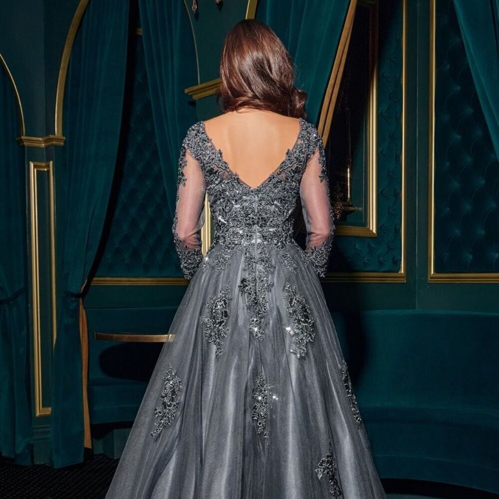 New Formal Tulle Lace Embroidered Maxi Gown w/ 3/4 Sleeves & V-Back CD J883 - Picture 5 of 10
